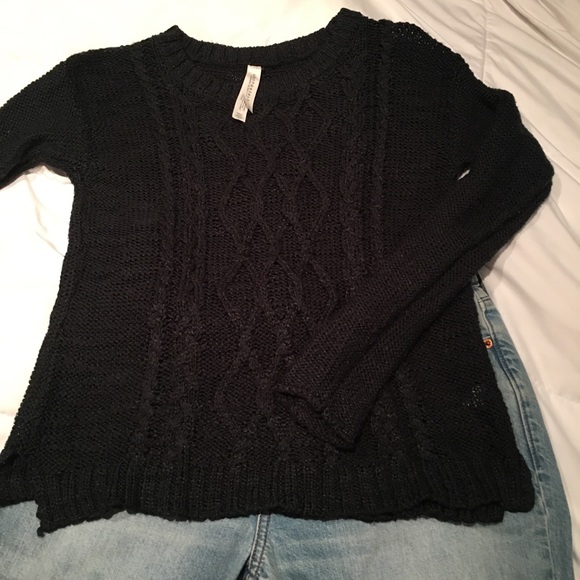 💚Aeropostale hunter green lightweight sweater - Picture 3 of 5